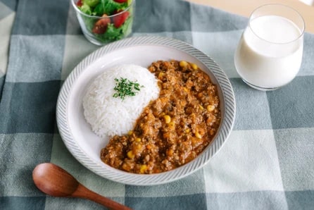 homealの6月のおすすめメニュー_homeal特製欧風キーマカレー